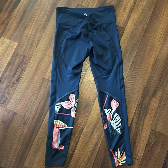 JoyLab Navy Hawaiian Floral Mesh Leggings Size Small - Picture 4 of 12